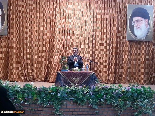 برگزاری دوره ضمن خدمت و کارگاه آموزشی اقتصاد مقاومتی در پرتو آیات الهی در دانشکده