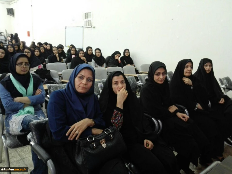 برگزاری سمینار طراحی تخصصی لباس در دانشکده