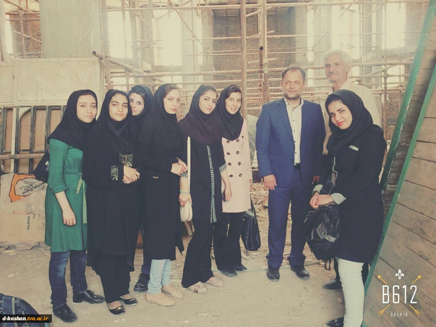 بازدید علمی دانشجویان رشته معماری دانشکده  از پروژه های عمرانی شهر کاشان