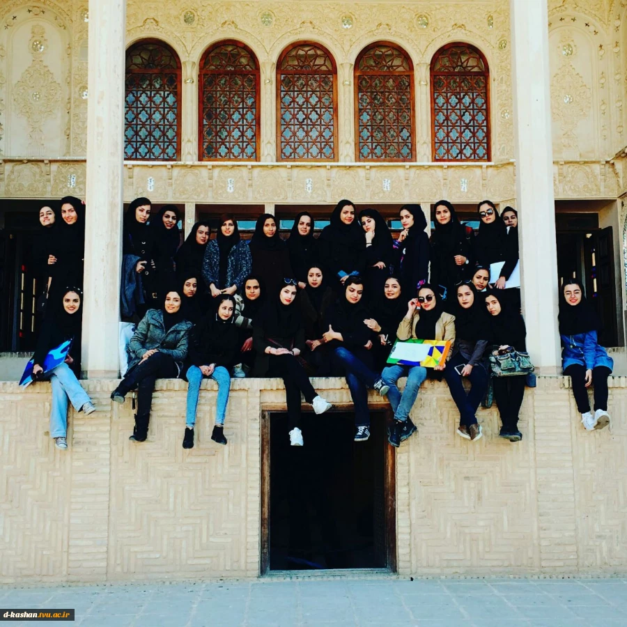 بازدید دانشجویان رشته معماری از خانه تاریخی طباطبائی های و محله قدیمی سلطان امیر احمد کاشان