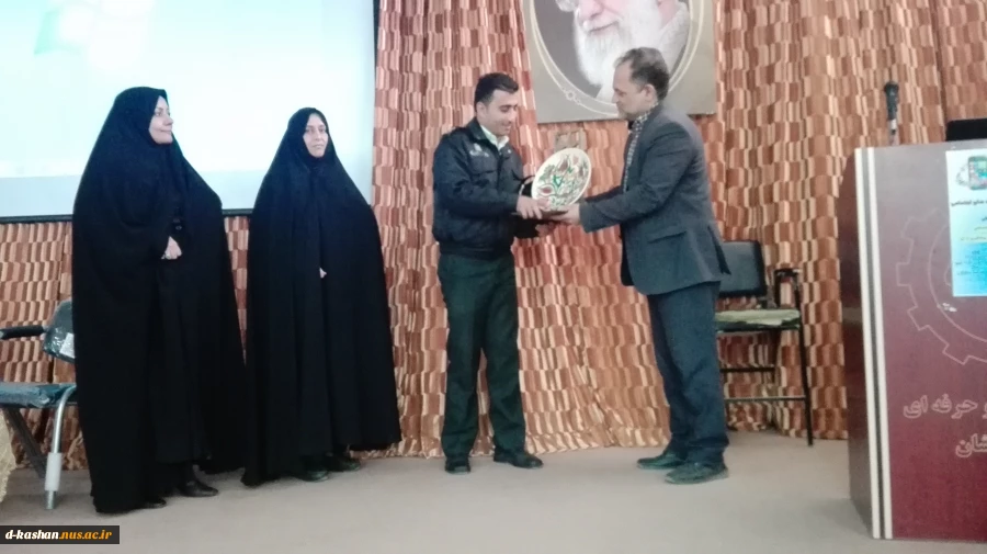 برگزاری سمینار آسیبها وتهدیدات شبکه های اجتماعی در دانشکده