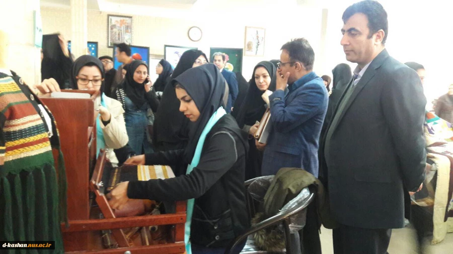 برگزاری نمایشگاه دستاوردهای دانشجویان بمناسبت هفته پژوهش