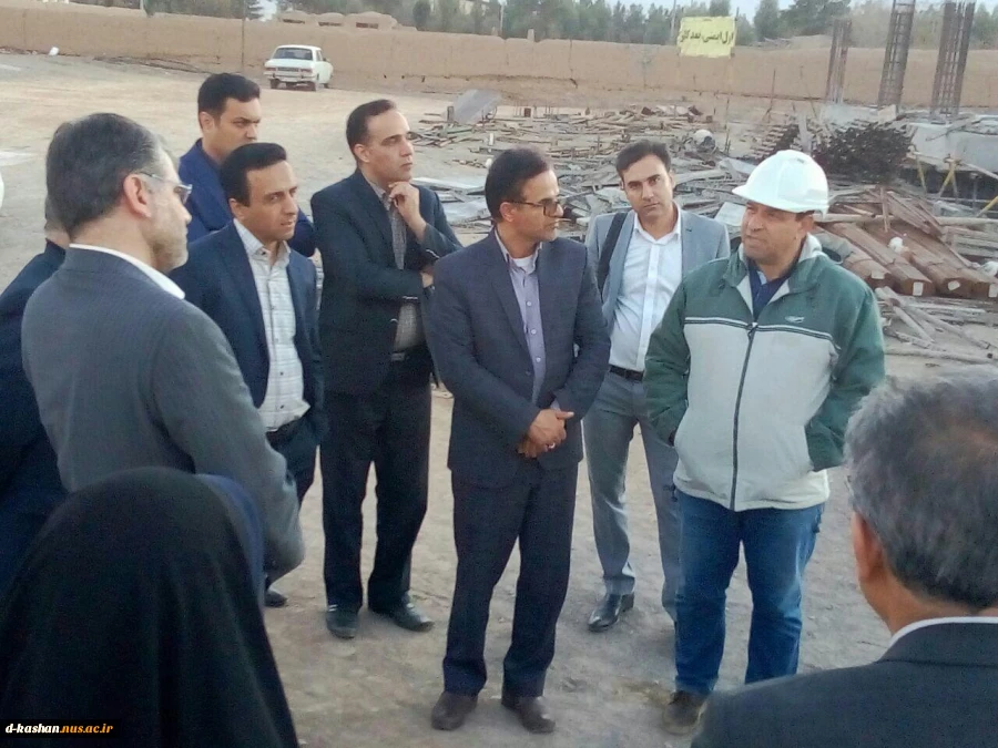ازدید جناب آقای دکتر صالحی  عمران ریاست محترم دانشگاه فنی و حرفه ای و جناب آقای دکتر یزدانیان مدیرکل محترم حراست ، جناب آقای دکتر ولی ریاست محترم دانشگاه فنی و حرفه ای استان اصفهان و جناب آقای دکتر ساداتی نژاد نماینده محترم شهرستان کاشان و آران و بیدگل در