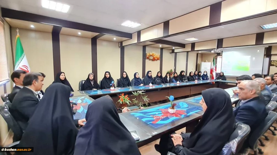 مراسم تکریم سرکار خانم دکتر معزی رئیس سابق آموزشکده ملی مهارت دختران کاشان و معارفه جناب آقای دکتر یاسمیان 10