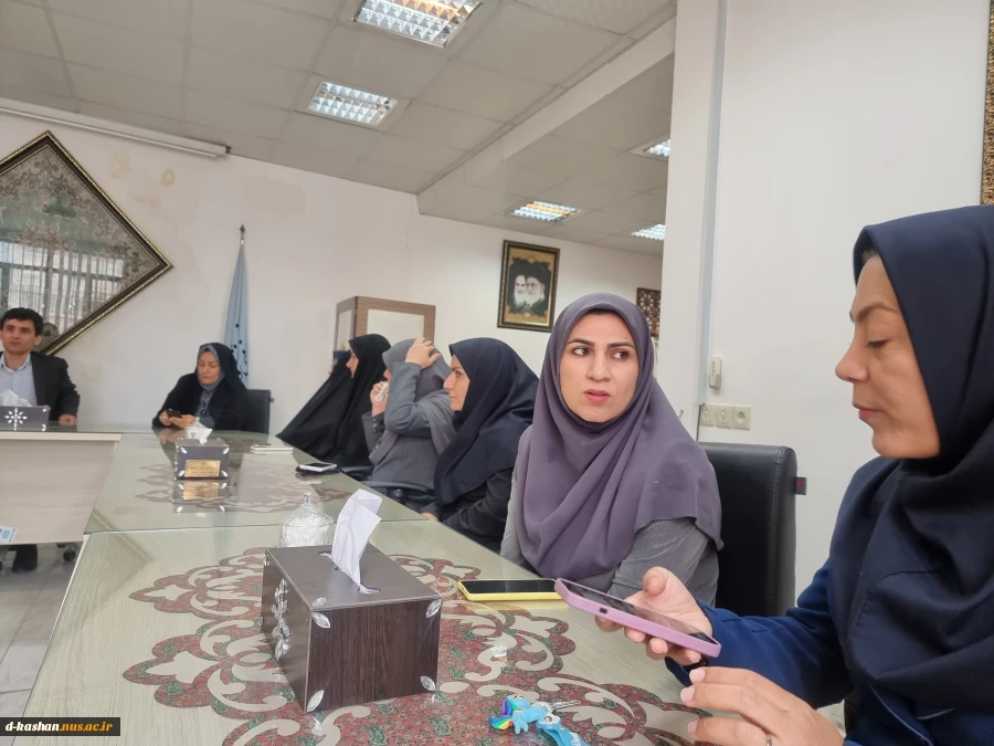 دیدار نوروزی جناب آقای دکتر یاسمیان ریاست محترم دانشکده ملی مهارت دختران کاشان با کارکنان مجموعه 3